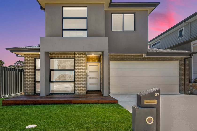 Negus Watson contemporary two-storey new home by Entice Homes