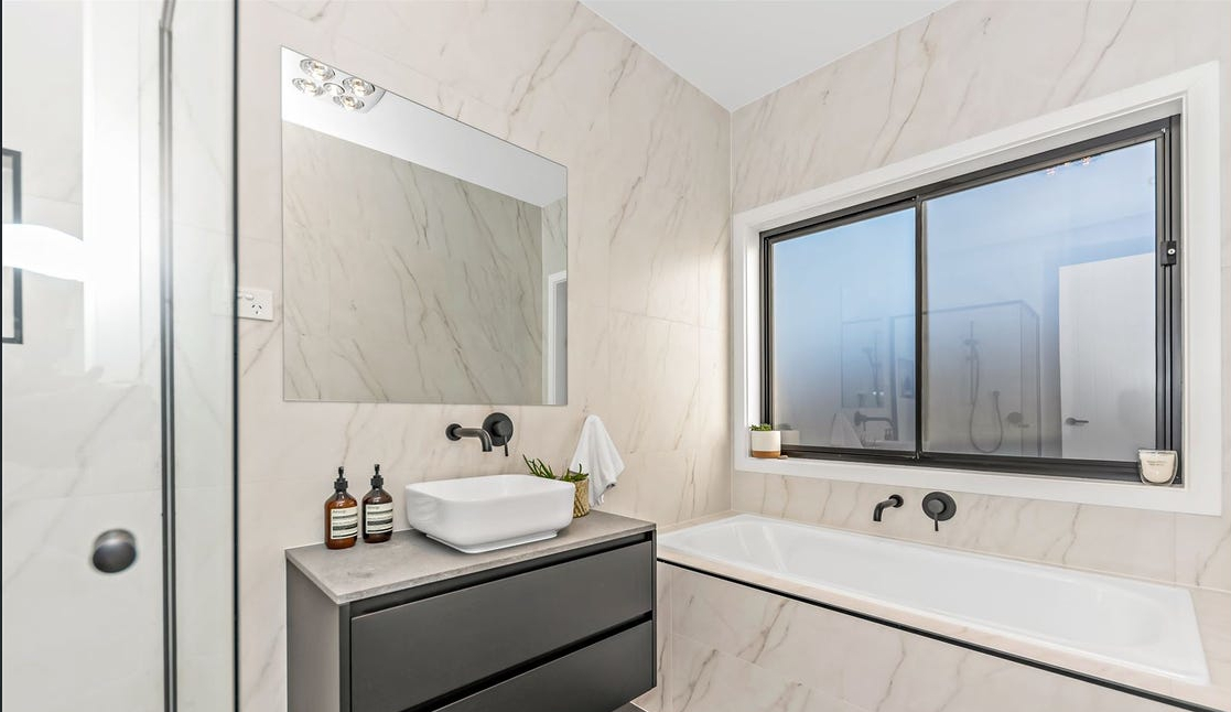 Taylor gallery image 7